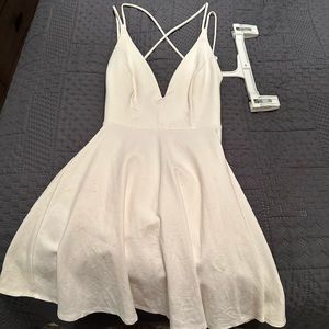 Lulues white/cream dress